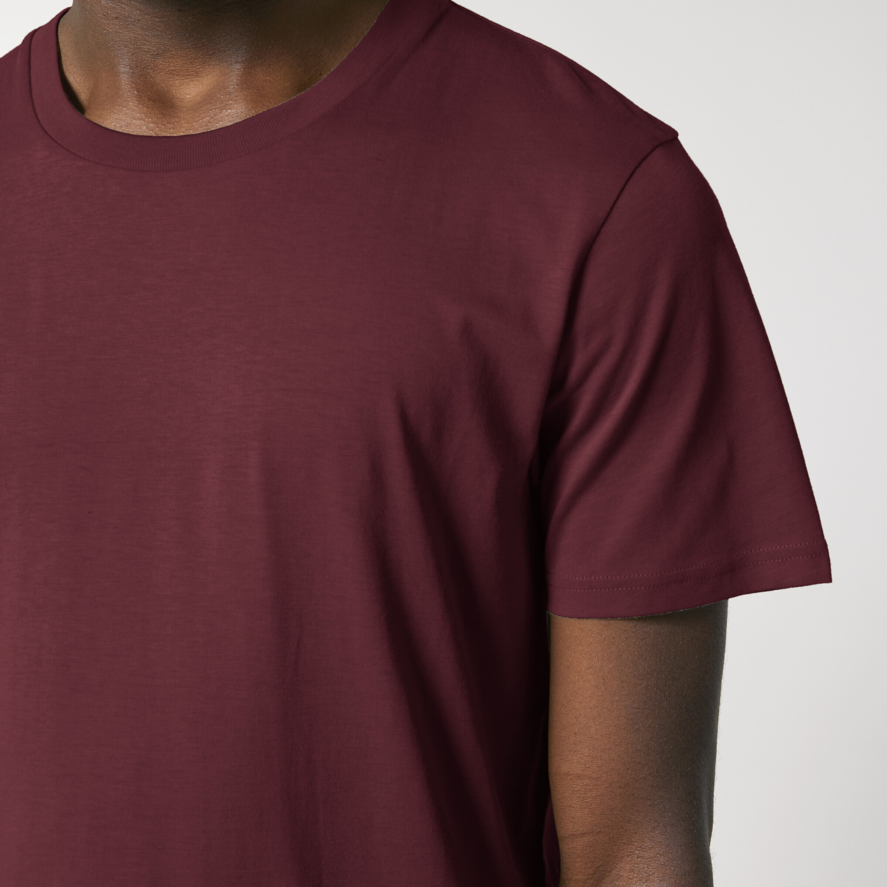 Crafter Burgundy Studio Front Detail 0