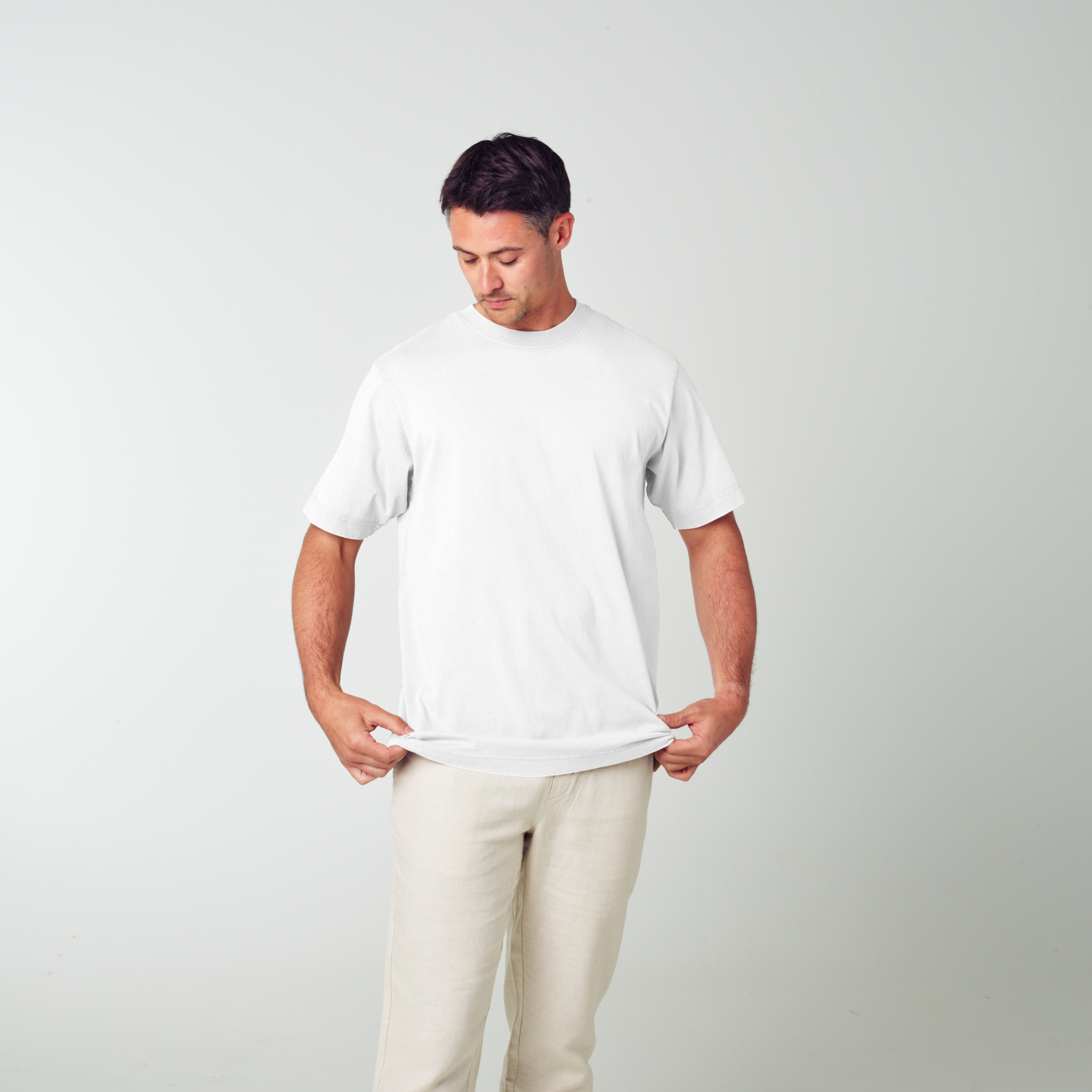 250521 F07 UNROLL 119 White